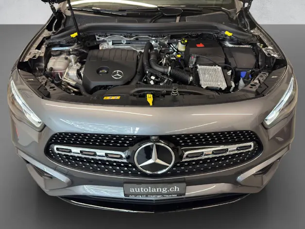 MERCEDES-BENZ GLA 200 AMG Line Night Star