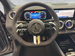 Mercedes-Benz GLA 200 AMG Line Night Star
