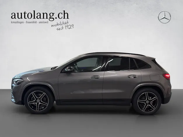 Mercedes-Benz GLA 200 AMG Line Night Star