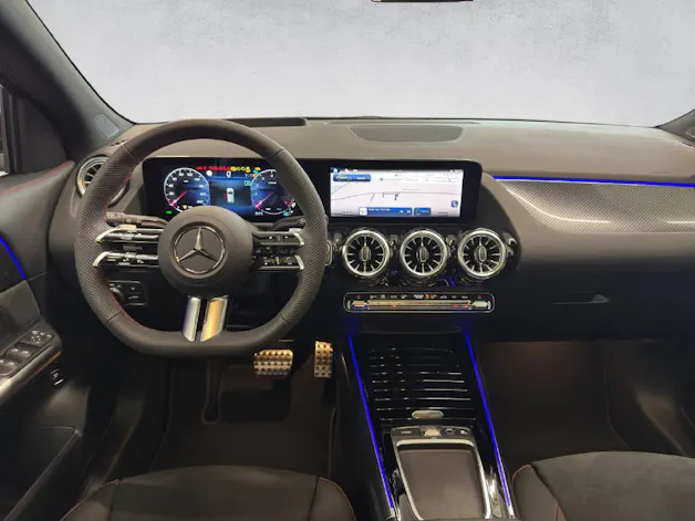 MERCEDES-BENZ GLA 200 AMG Line Night Star
