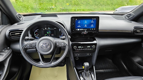 Vehicle image 9