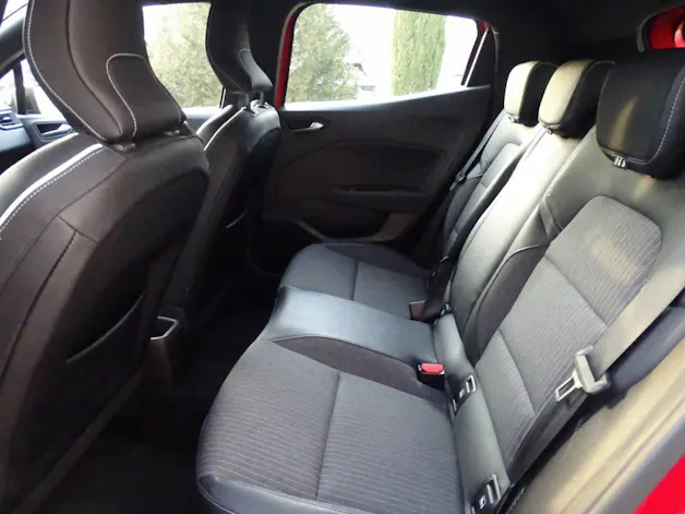 Renault Clio 1.6 E-Tech Intens