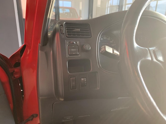 Vehicle image 5 Vehicle image 5