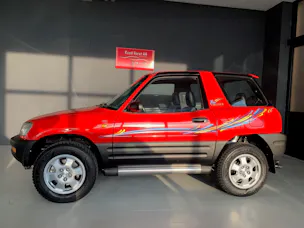 Toyota RAV4 2.0i-16V