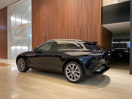 ASTON MARTIN DBX 4.0 V8 Bi-Turbo 2
