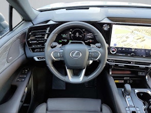 Vehicle image LEXUS RX 450h+ Excellence