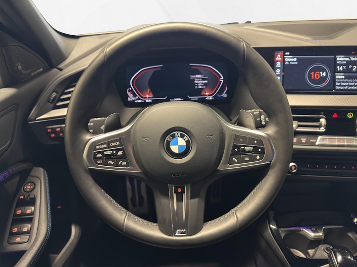 Vehicle image BMW 1 SERIES