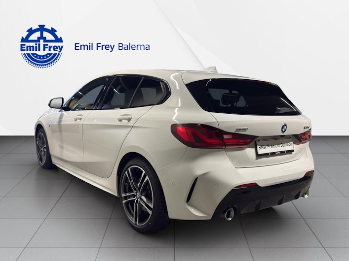 Vehicle image BMW 1 SERIES