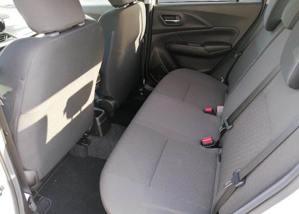 Vehicle image 8 Vehicle image 8