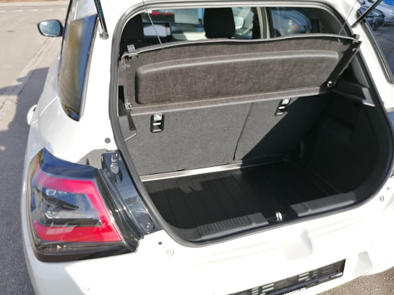 Vehicle image 10 Vehicle image 10