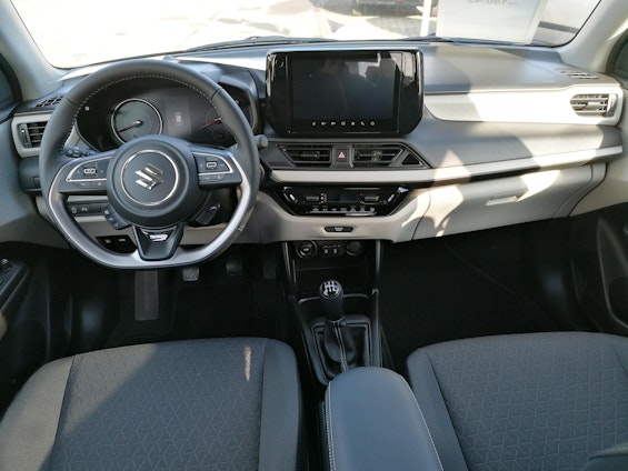 Vehicle image 5 Vehicle image 5