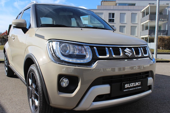 First vehicle image