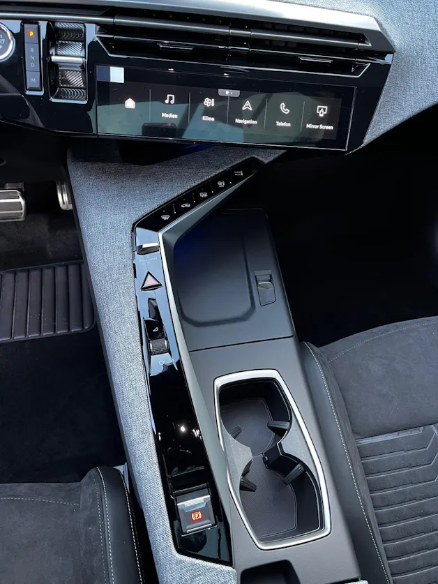 Peugeot 3008 1.2 Hybrid GT
