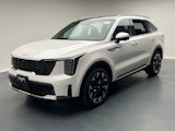 First vehicle image