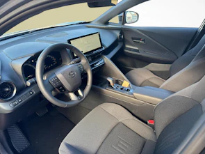 Fahrzeugbild TOYOTA C-HR 2.0 HEV Trend 4x4