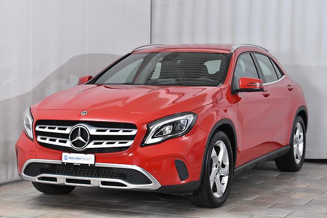 MERCEDES-BENZ GLA 220 Urban 4m: Jetzt Probefahrt buchen!
