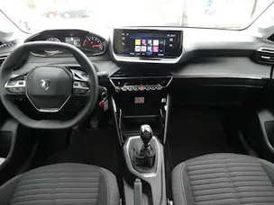 Peugeot 208 1.2 PureTech 100 Active 6. Gang