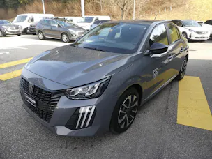 Peugeot 208 1.2 PureTech 100 Active 6. Gang