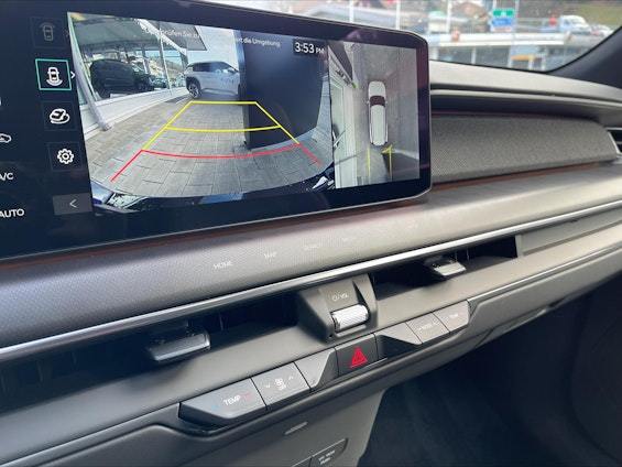 Vehicle image 13 Vehicle image 13