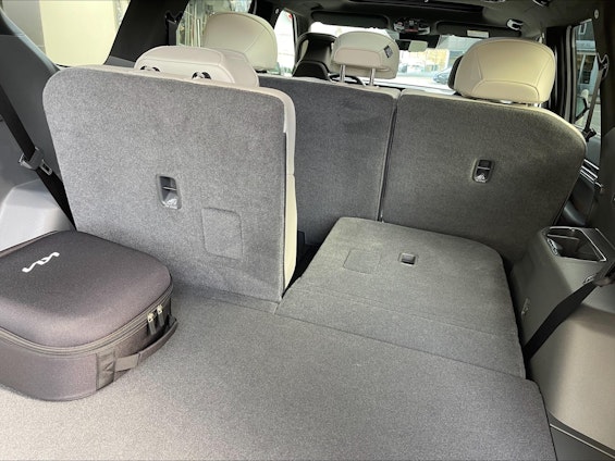 Vehicle image 22 Vehicle image 22