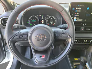 Toyota Yaris 1.5 VVT-i HSD GR Sport