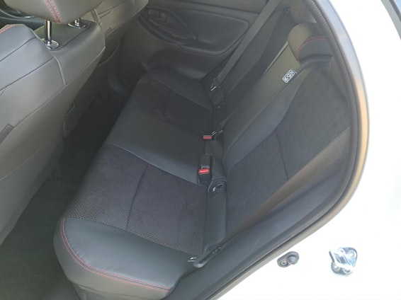 Vehicle image 9 Vehicle image 9