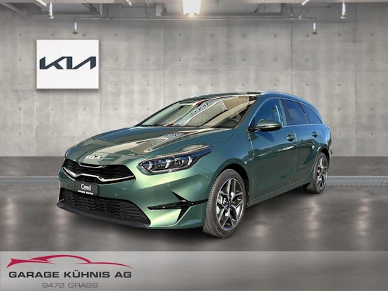 First vehicle image