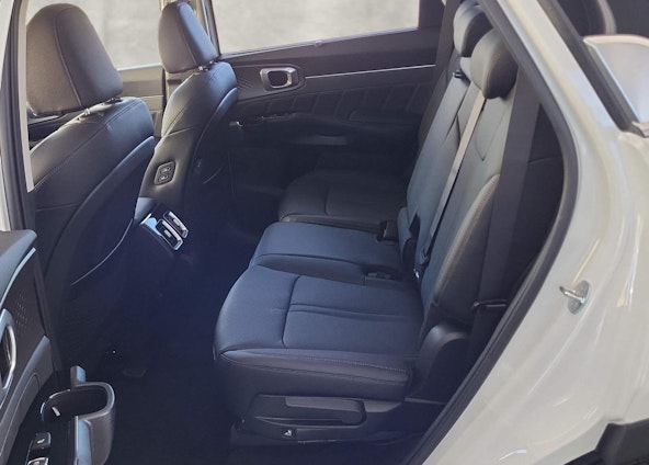 Vehicle image 7 Vehicle image 7