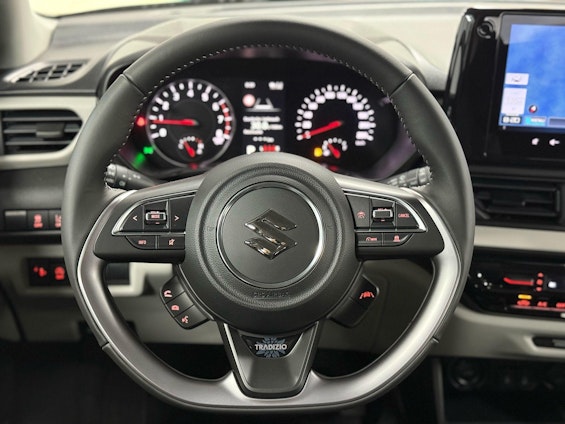 Vehicle image 15 Vehicle image 15