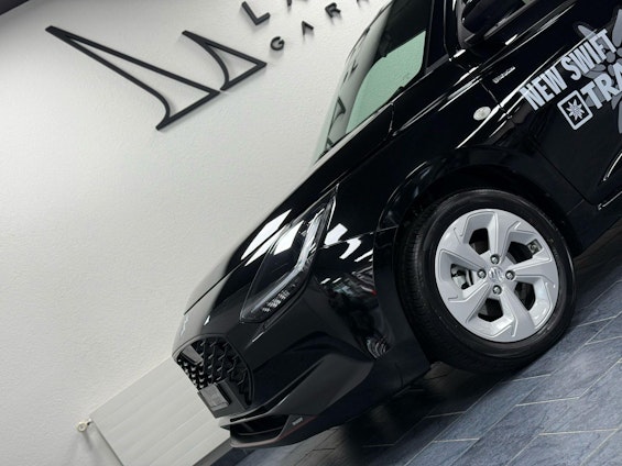 Vehicle image 7 Vehicle image 7