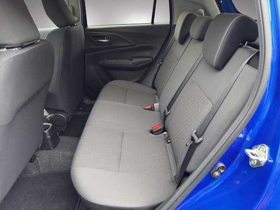 Vehicle image 36