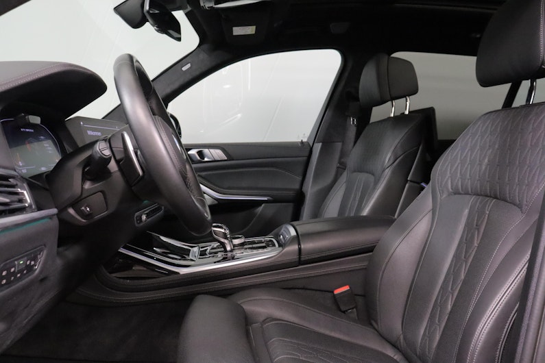 Vehicle image BMW X7