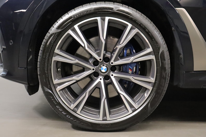 Vehicle image BMW X7