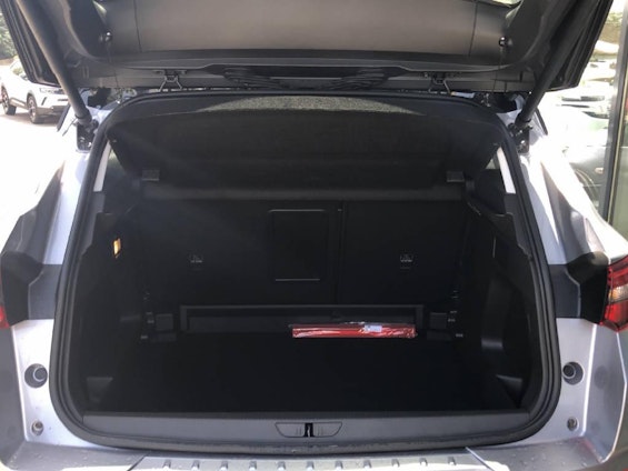 Vehicle image 8 Vehicle image 8