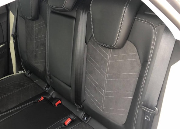 Vehicle image 7 Vehicle image 7