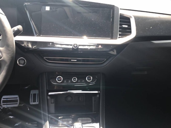 Vehicle image 6 Vehicle image 6