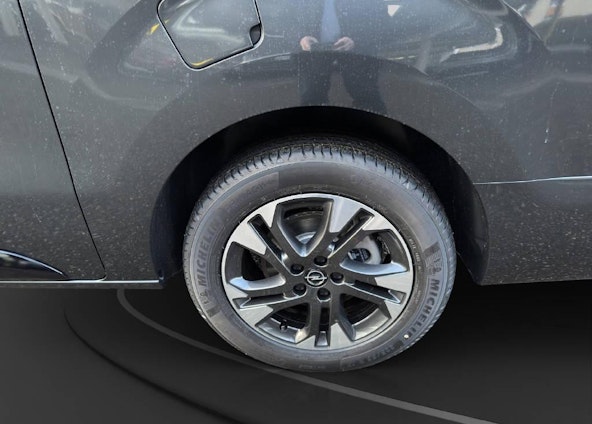 Vehicle image 9 Vehicle image 9