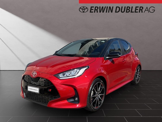 First vehicle image