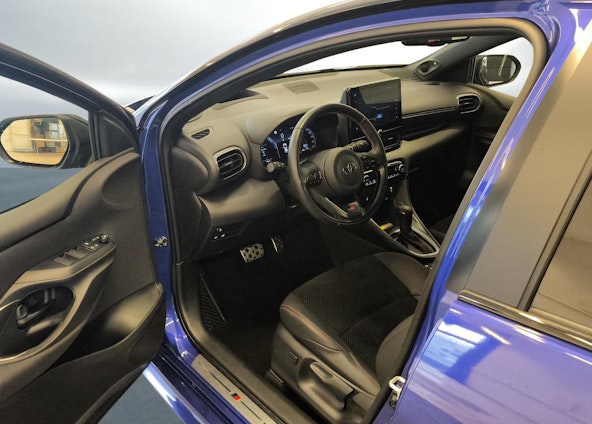 Vehicle image 10 Vehicle image 10