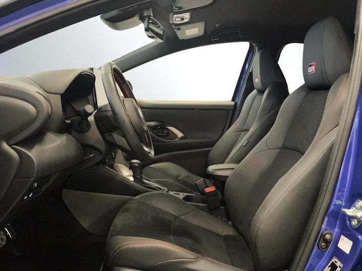 Vehicle image TOYOTA YARIS