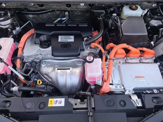 Vehicle image 15