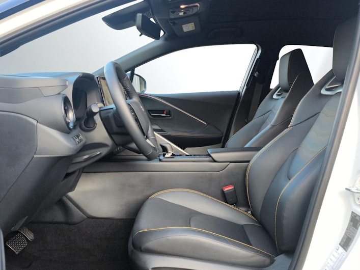 Vehicle image TOYOTA C-HR