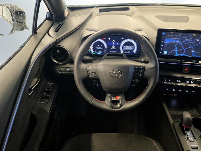 Vehicle image TOYOTA C-HR