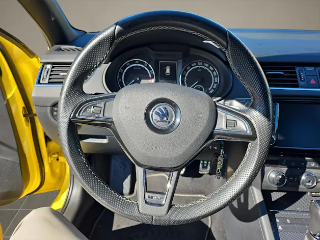 Škoda Octavia Combi 2.0 TSI RS DSG