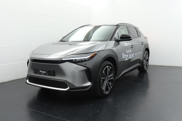 TOYOTA bZ4X Premium AWD 0