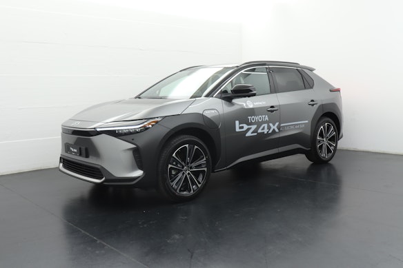 TOYOTA bZ4X Premium AWD 1