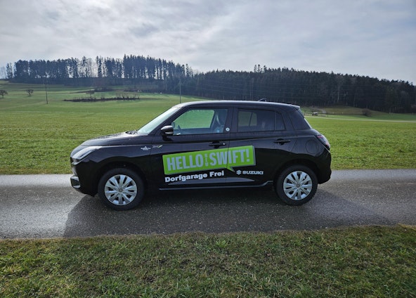 First vehicle image First vehicle image