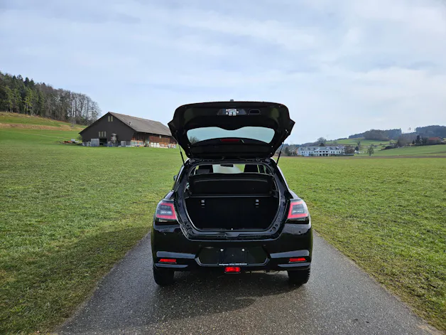 Suzuki Swift 1.2 1st Edition Top Hybrid 4x4