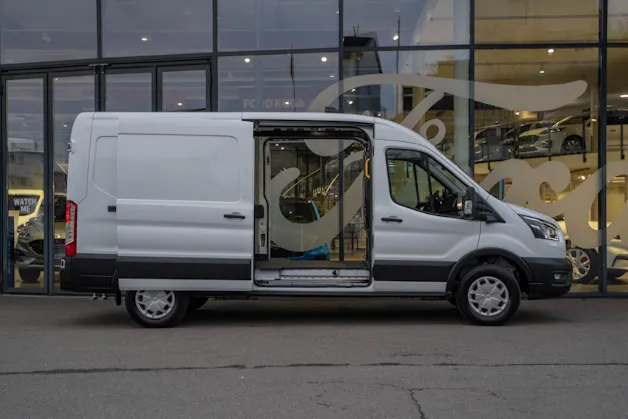 Ford E-Transit Van 350 L3H2 68kWh Trend
