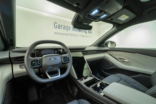 Ford Explorer Extended Range Premium AWD